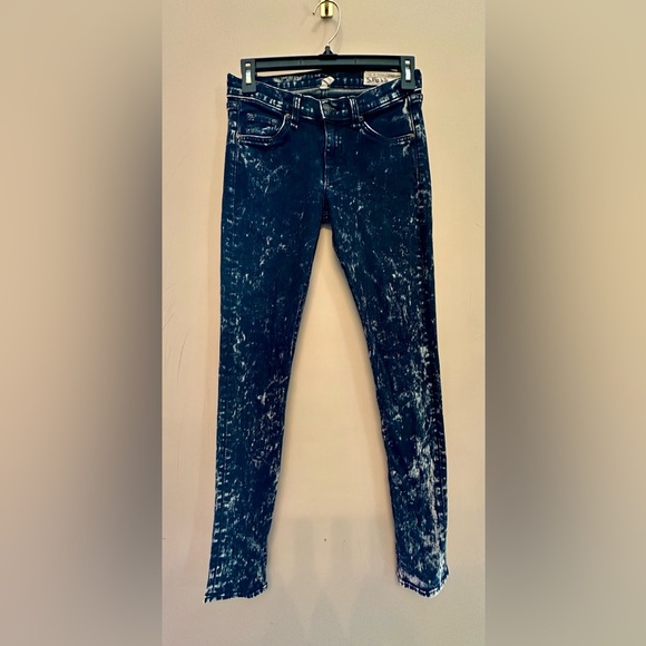 rag & bone Denim - rag & bone Blue Skinny Jeans w/ White Splatter Design Size 26